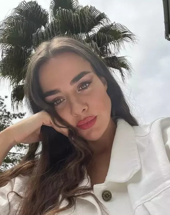 Eski fotoğrafları gündem oldu!